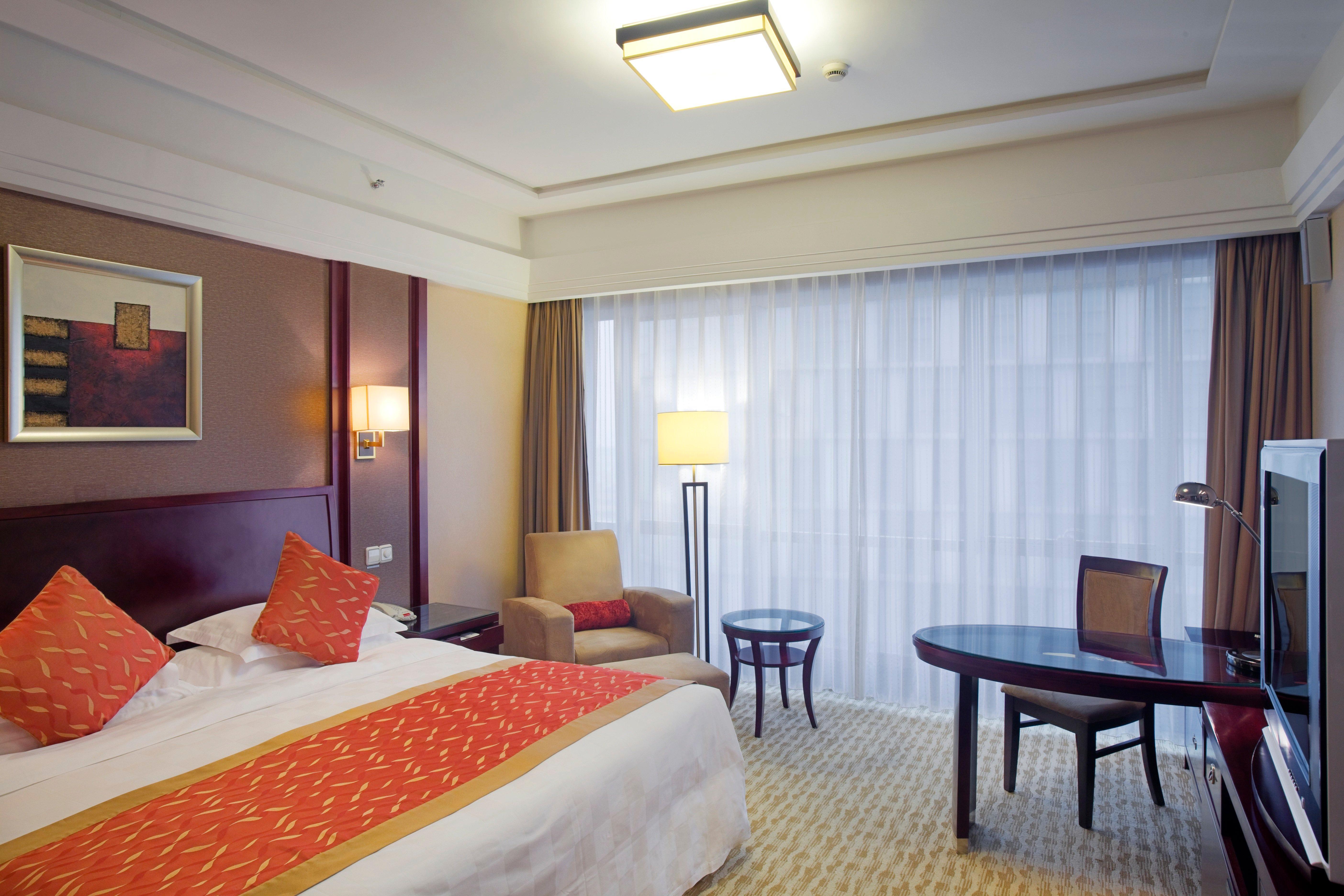 Hotel Crowne Plaza Center By Ihg - Near Railway Station 5*