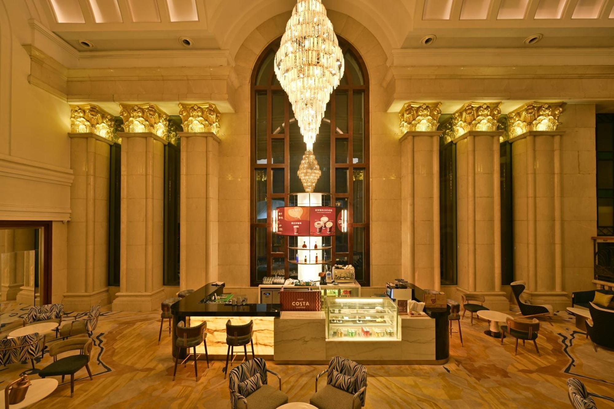 Hotel Crowne Plaza Center By Ihg - Near Railway Station 5*
