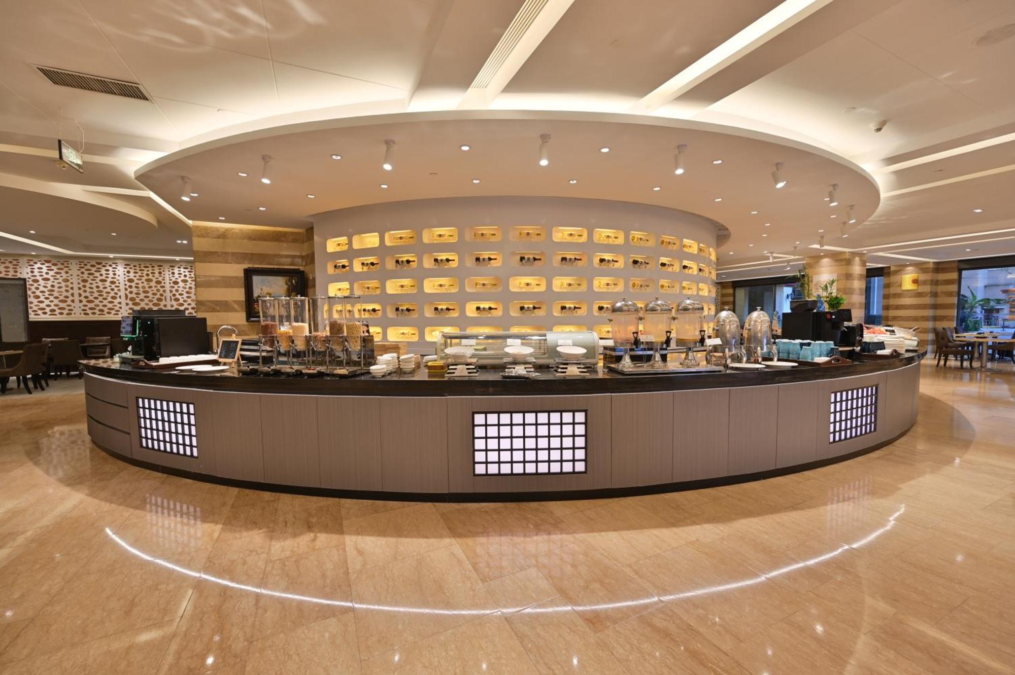 Crowne Plaza Center By Ihg - Near Railway Station Hotel