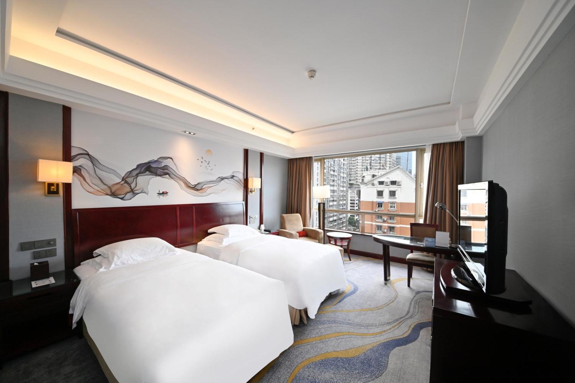 Crowne Plaza Center By Ihg - Near Railway Station 5*